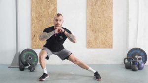 man lateral squat bodyweight