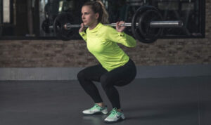 women barbell back squat